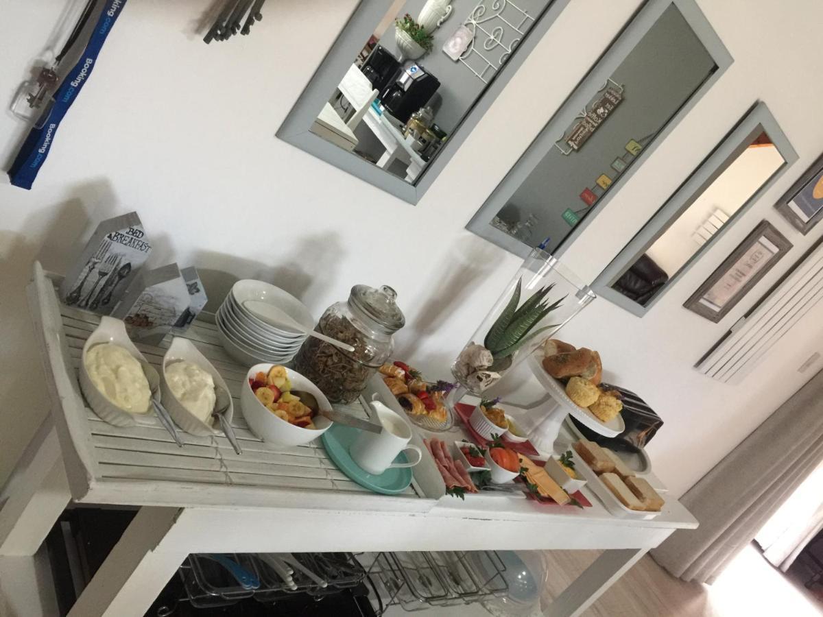 57 On Wellington Accommodation Colchester Ngoại thất bức ảnh