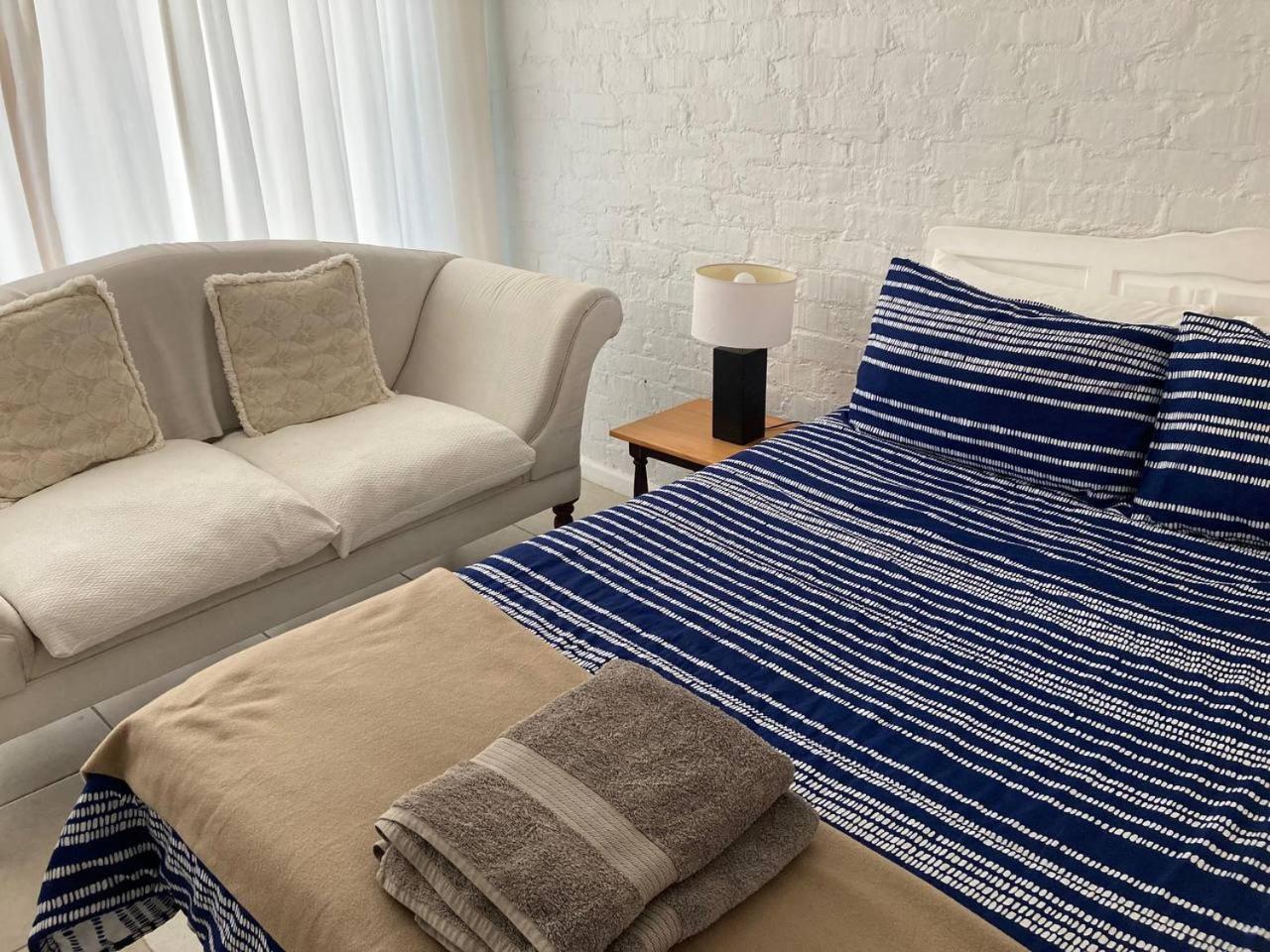 57 On Wellington Accommodation Colchester Ngoại thất bức ảnh